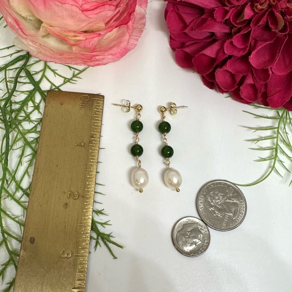 NEW⚜️Jade & Freshwater Pearl Hand Linked Dangly Earrings - Picture 5 of 5